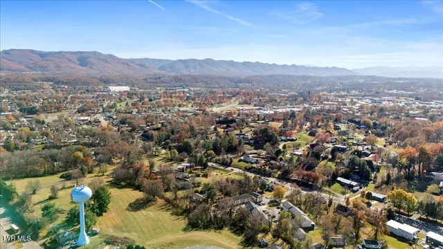 $1,575,000 | 1308 Knob Creek Road, Johnson City, TN 37604