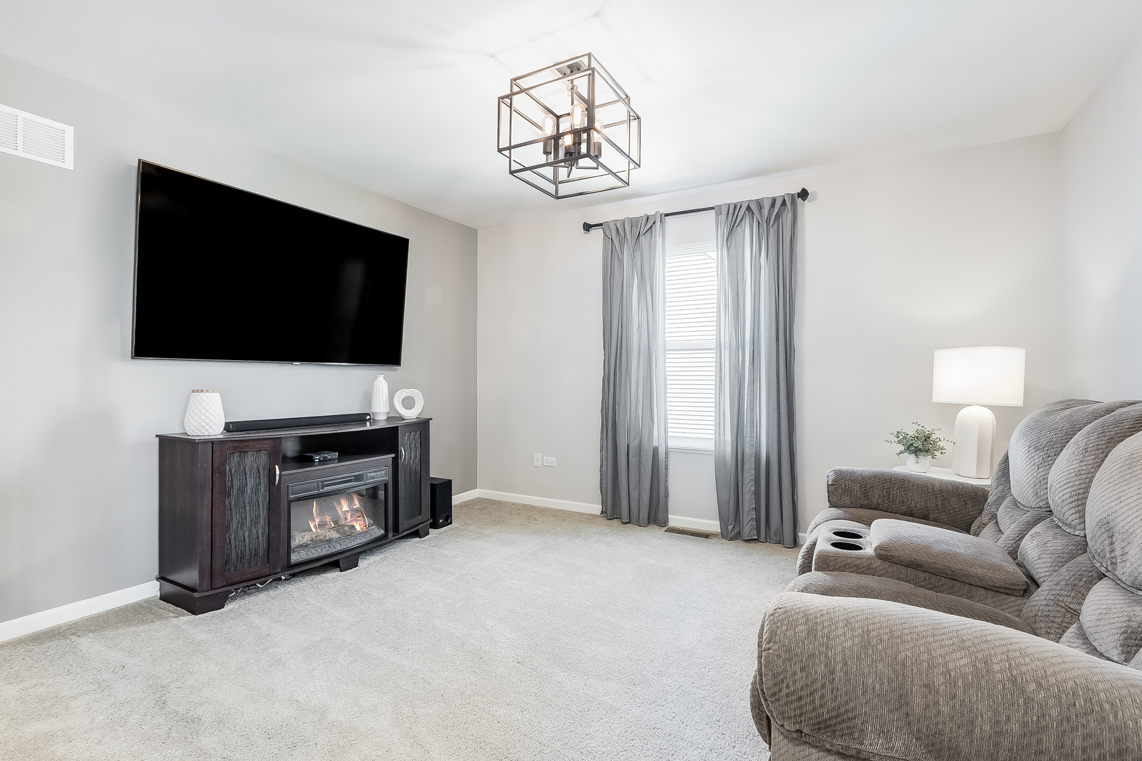 8512 Buckingham Road Joliet, IL 60431 - Photo 28 of 47