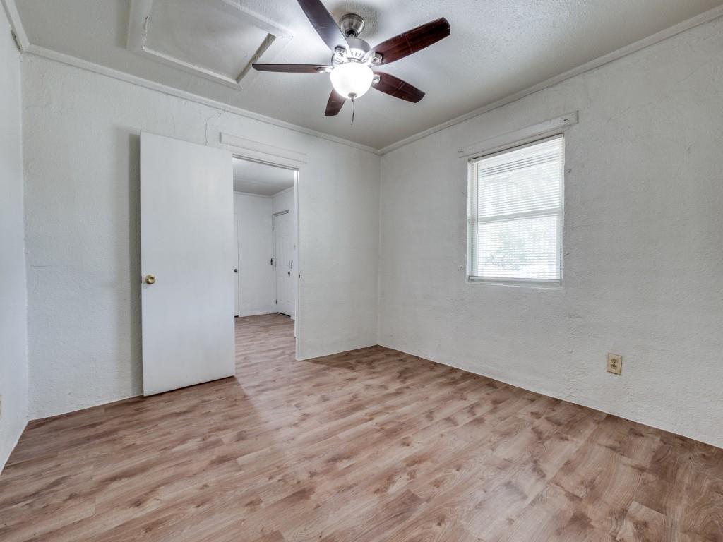 3440 Terrell Street Dallas, TX 75223 - Photo 6 of 11 a view of an empty room with a window