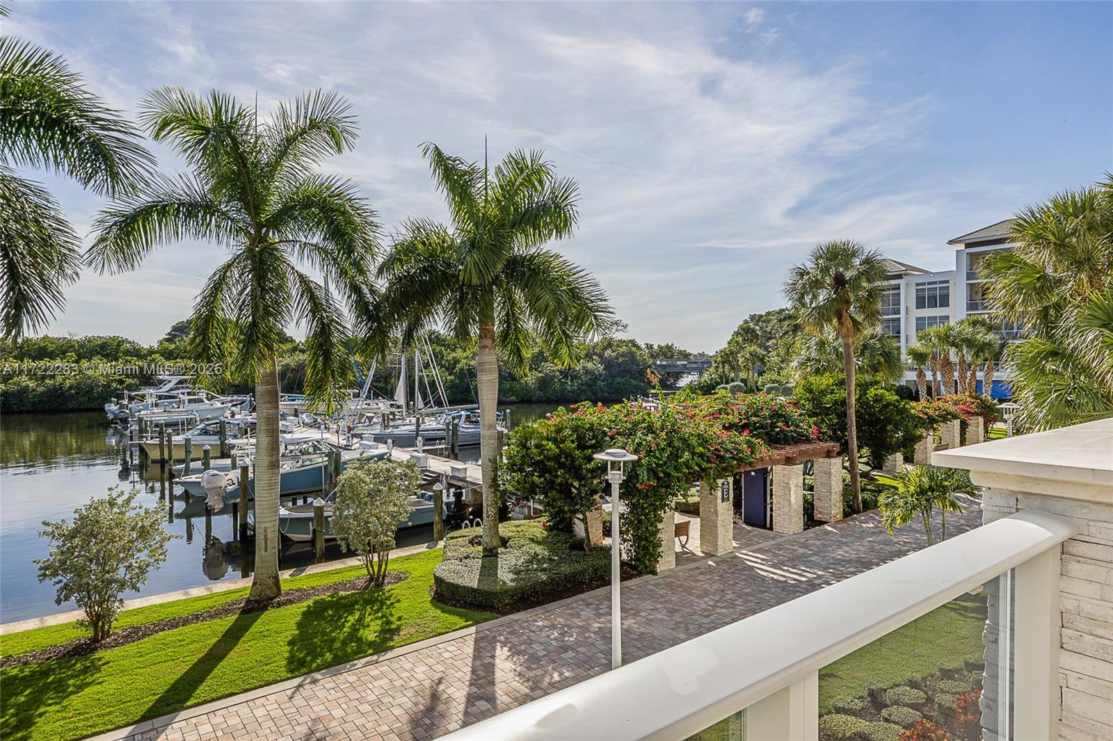 2720 Donald Ross Road, Unit 206 Palm Beach Gardens, FL 33410 - Photo 3 of 40 a view of a backyard
