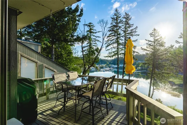 $725,000 | 98 Armadale Road, Unit 209, Friday Harbor, WA 98250