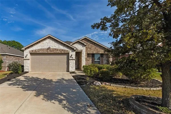 $1,995 | 2904 Whispering Pine Boulevard, Melissa, TX 75454