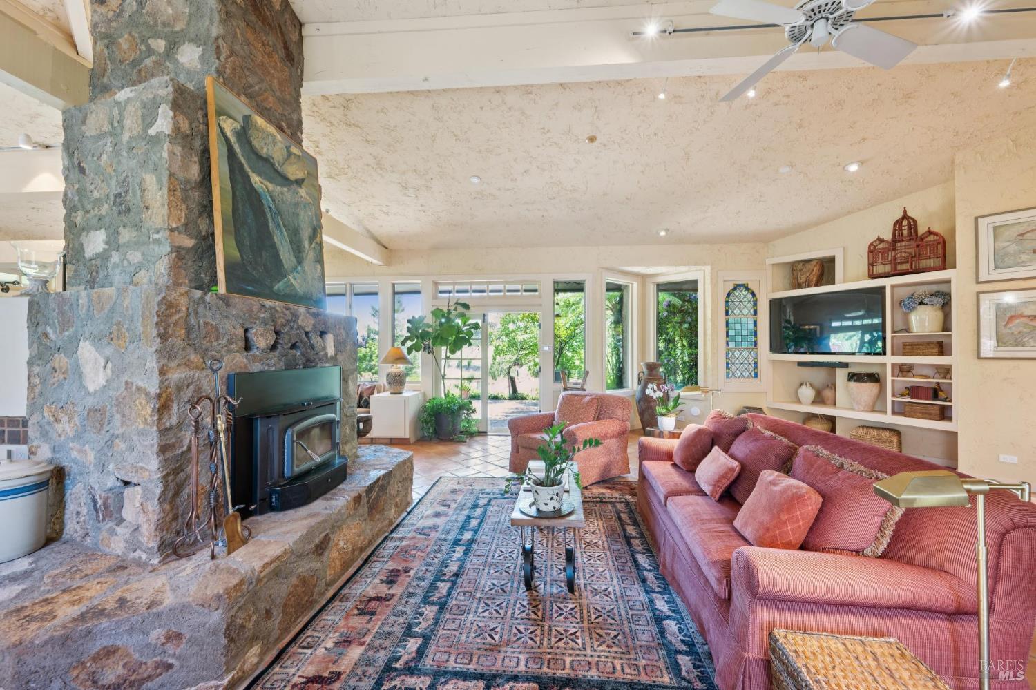 1633 Dry Creek Road Healdsburg, CA 95448 - Photo 9 of 64