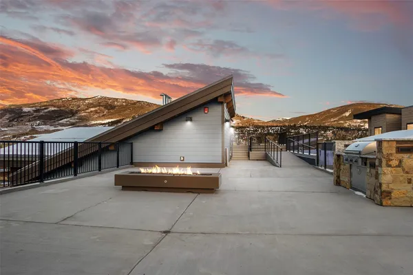 $945,000 | 75 West 4th Street, Unit 305W, Silverthorne, CO 80498
