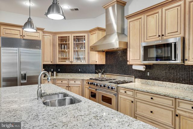 $2,700,000 | 7205 Farm Meadow Court, McLean, VA 22101