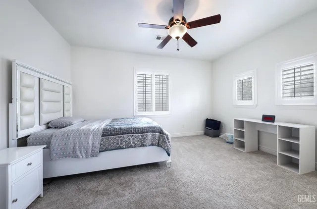 $949,900 | Undisclosed Address, Bakersfield, CA 93311