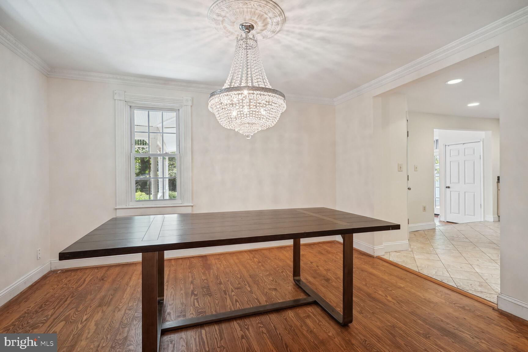 10101 Colvin Run Road Great Falls, VA 22066 - Photo 17 of 37 Gallery Image 17