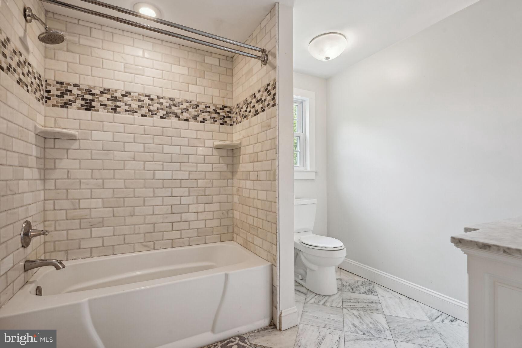 10101 Colvin Run Road Great Falls, VA 22066 - Photo 26 of 37 Gallery Image 26