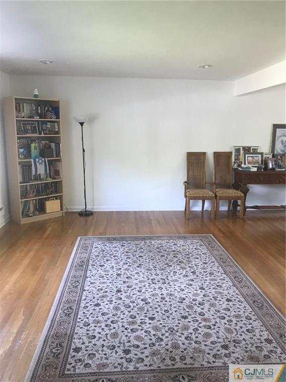30 Olden Road Edison, NJ 08817 - Photo 2 of 18 Gallery Image 2