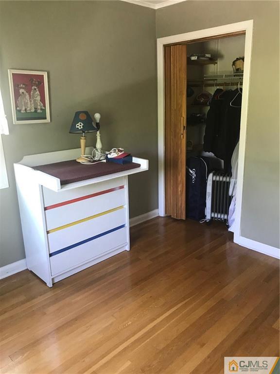 30 Olden Road Edison, NJ 08817 - Photo 8 of 18 Gallery Image 8