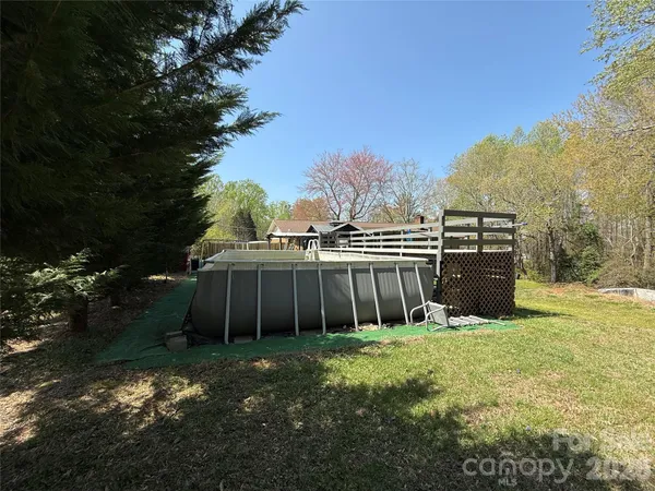 $398,000 | 3309 40th Ave Place Northeast, Hickory, NC 28601