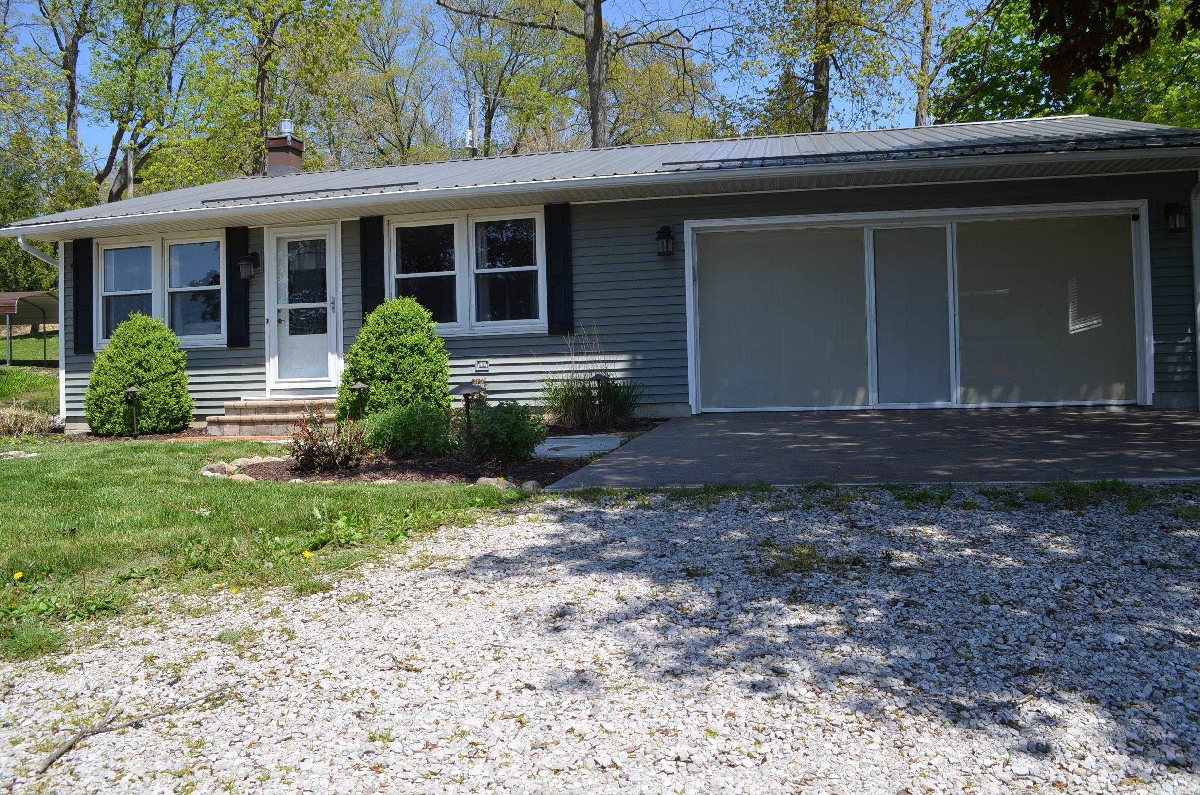 395 Stone Street Hamilton, IN 46742 - Photo 4 of 27