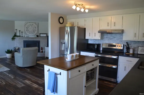 $382,500 | 395 Stone Street, Hamilton, IN 46742