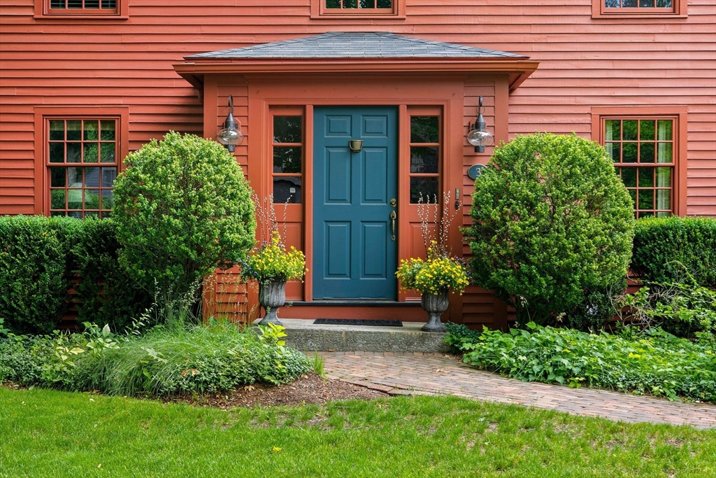 3 Buchan Road Andover, MA 01810 - Photo 3 of 38