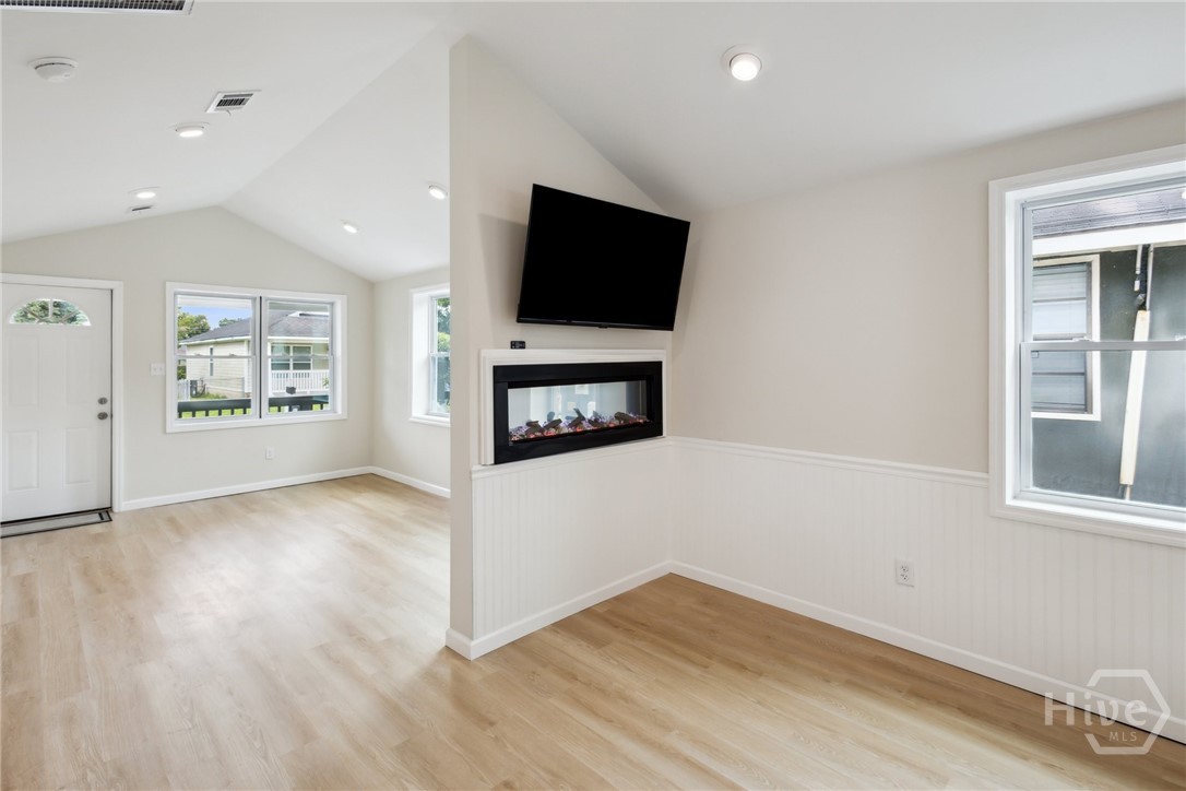 2011 Gugel Street Savannah, GA 31415 - Photo 4 of 20