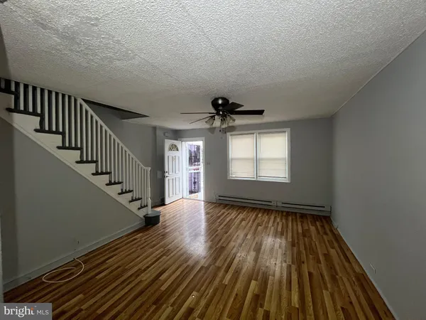 $1,600 | 3031 Hale Street, Philadelphia, PA 19149