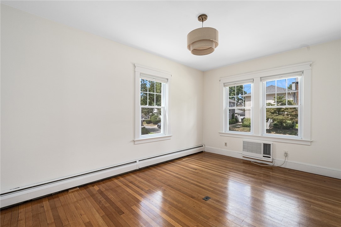 119 Upton Avenue Providence, RI 02906 - Photo 14 of 44