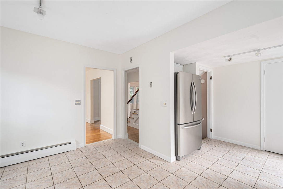 119 Upton Avenue Providence, RI 02906 - Photo 20 of 44