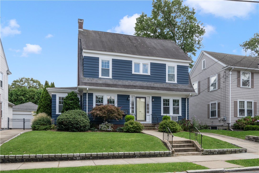 119 Upton Avenue Providence, RI 02906 - Photo 2 of 44