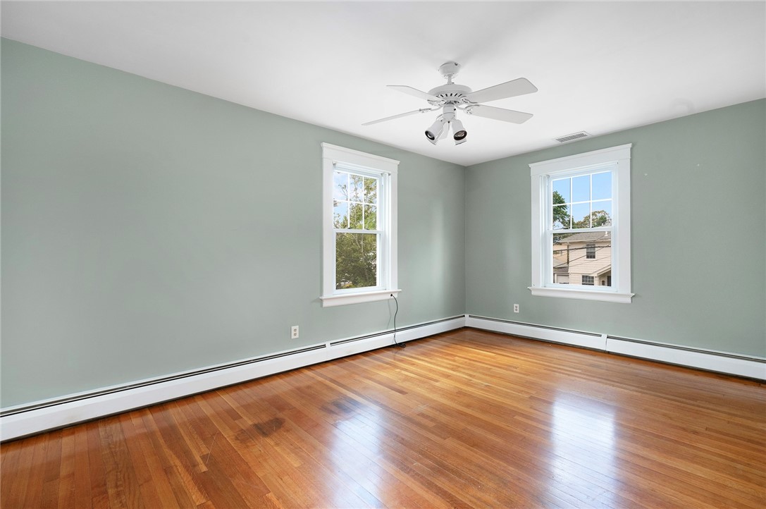 119 Upton Avenue Providence, RI 02906 - Photo 28 of 44