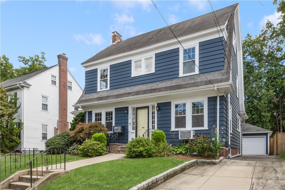 119 Upton Avenue Providence, RI 02906 - Photo 3 of 44