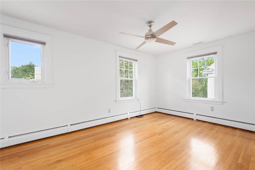 119 Upton Avenue Providence, RI 02906 - Photo 34 of 44