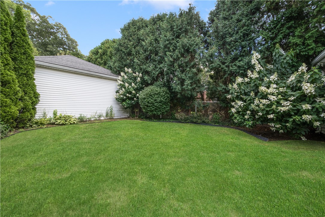 119 Upton Avenue Providence, RI 02906 - Photo 40 of 44