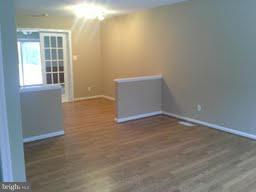 605 West Church Road Sterling, VA 20164 - Photo 13 of 14 Living Room