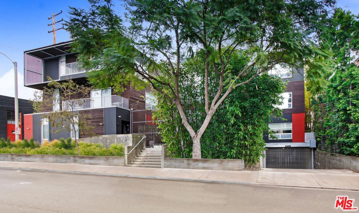 1050 North Gardner St Unit 2