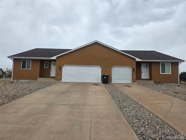 $524,900 | 323-325 West Magpie Lane, Pueblo West, CO 81007