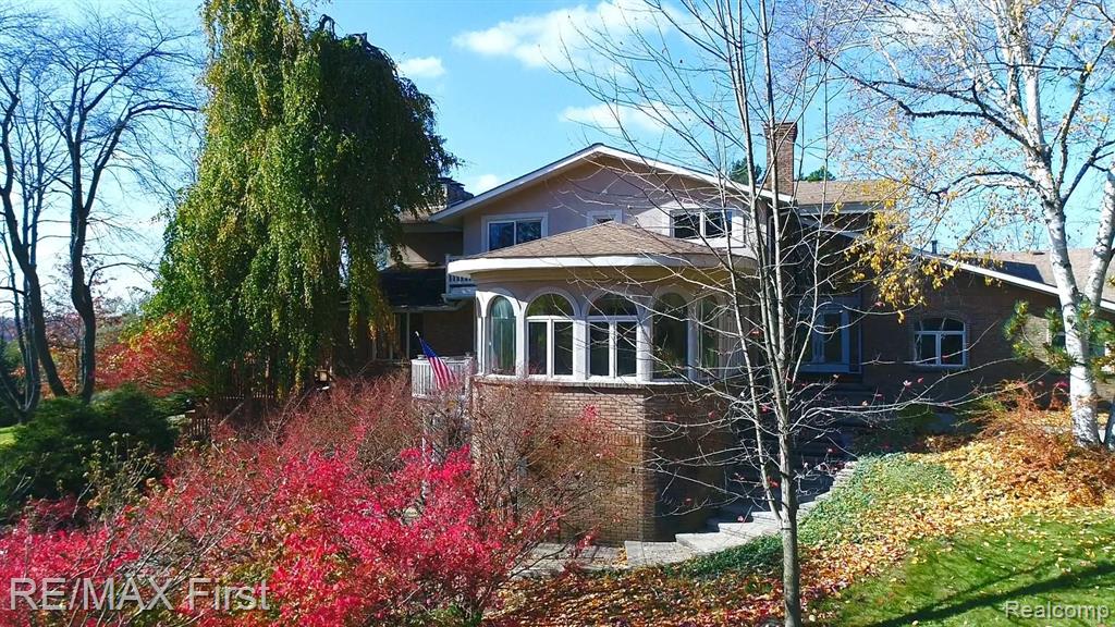 788 Dutton Road Rochester, MI 48306 - Photo 8 of 76