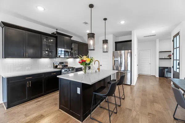 $2,550 | 27903 Western Crk Court, Katy, TX 77494