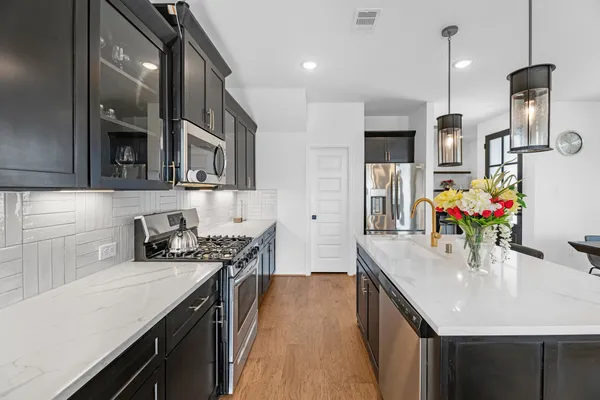 $2,550 | 27903 Western Crk Court, Katy, TX 77494