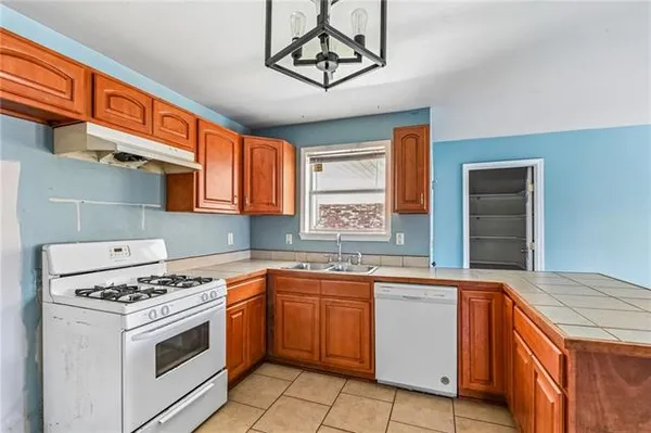 $170,000 | 2428 Charles Drive, Chalmette, LA 70043