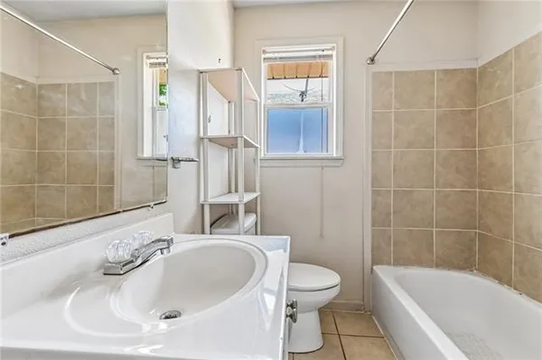 $170,000 | 2428 Charles Drive, Chalmette, LA 70043