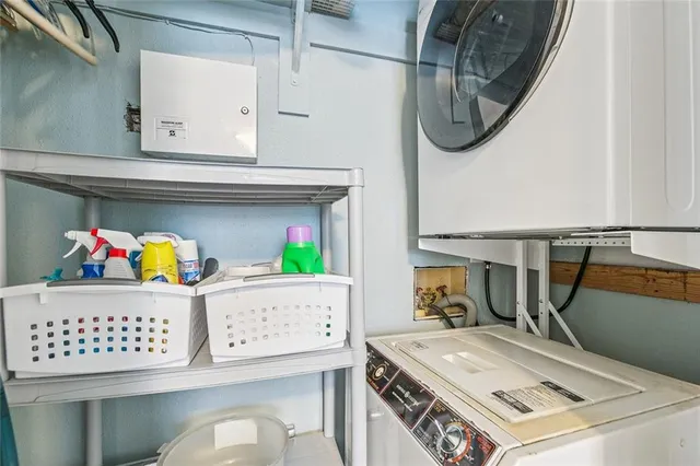 $385,000 | 7444 St Charles Avenue, Unit 204, New Orleans, LA 70118