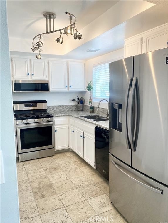 1450 West 146th Street, Unit 2 Gardena, CA 90247 - Photo 12 of 31