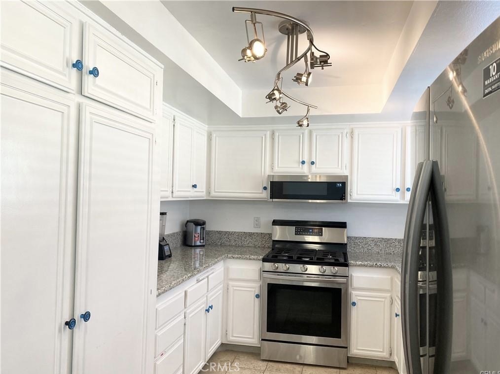1450 West 146th Street, Unit 2 Gardena, CA 90247 - Photo 3 of 31