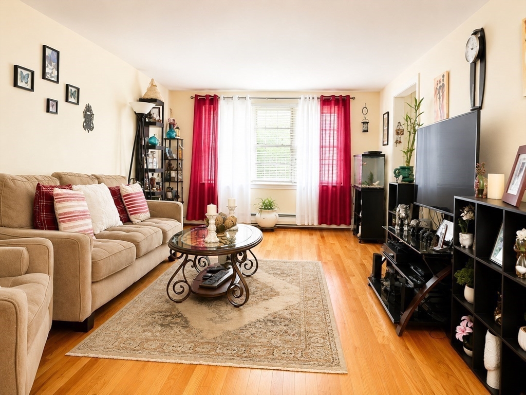 18 Pierce Street Malden, MA 02148 - Photo 3 of 36