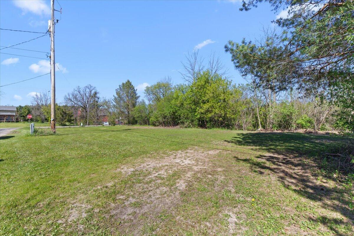 W301N9546 O Neil Road Merton, WI 53029 - Photo 27 of 34 More Side Yard