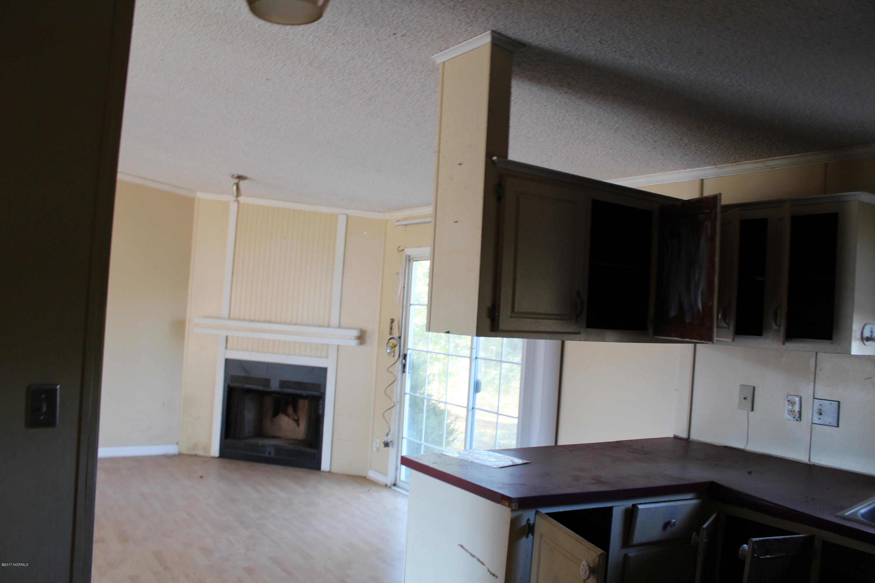 305 Bernhurst Road New Bern, NC 28560 - Photo 17 of 29 IMG_0727