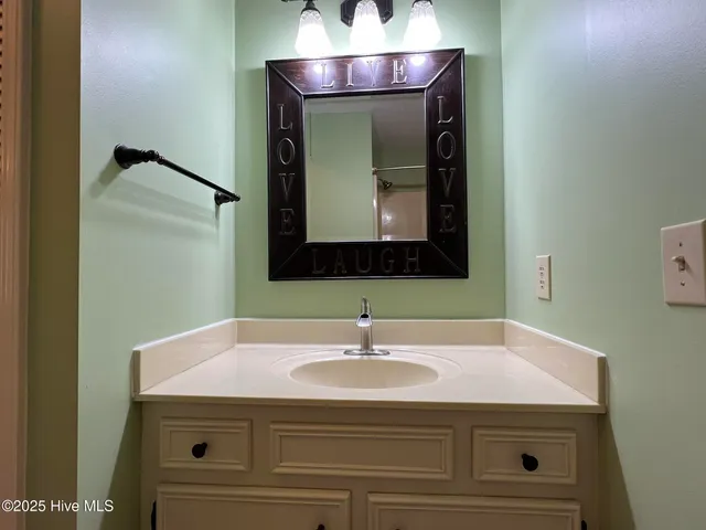 $1,850 | 225 East New York Avenue, Southern Pines, NC 28387