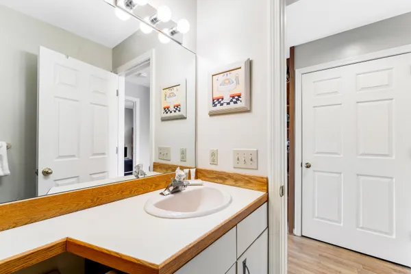 $399,900 | 144 Mountainside Drive, Unit K204, Stowe, VT 05672