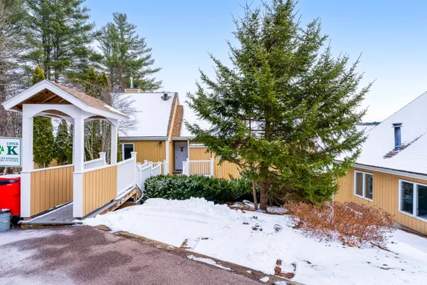 $399,900 | 144 Mountainside Drive, Unit K204, Stowe, VT 05672