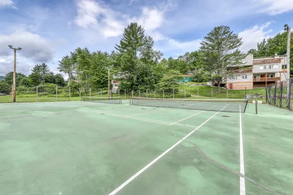 $399,900 | 144 Mountainside Drive, Unit K204, Stowe, VT 05672