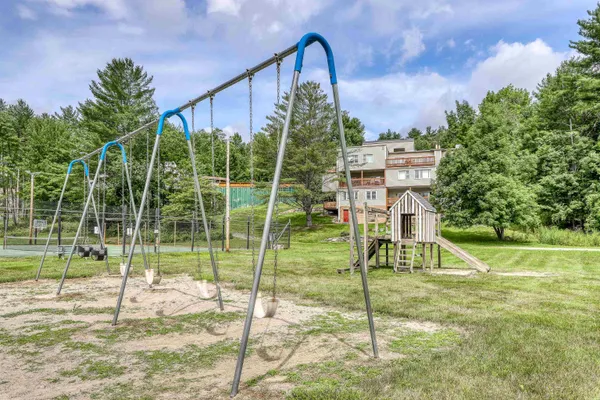 $399,900 | 144 Mountainside Drive, Unit K204, Stowe, VT 05672