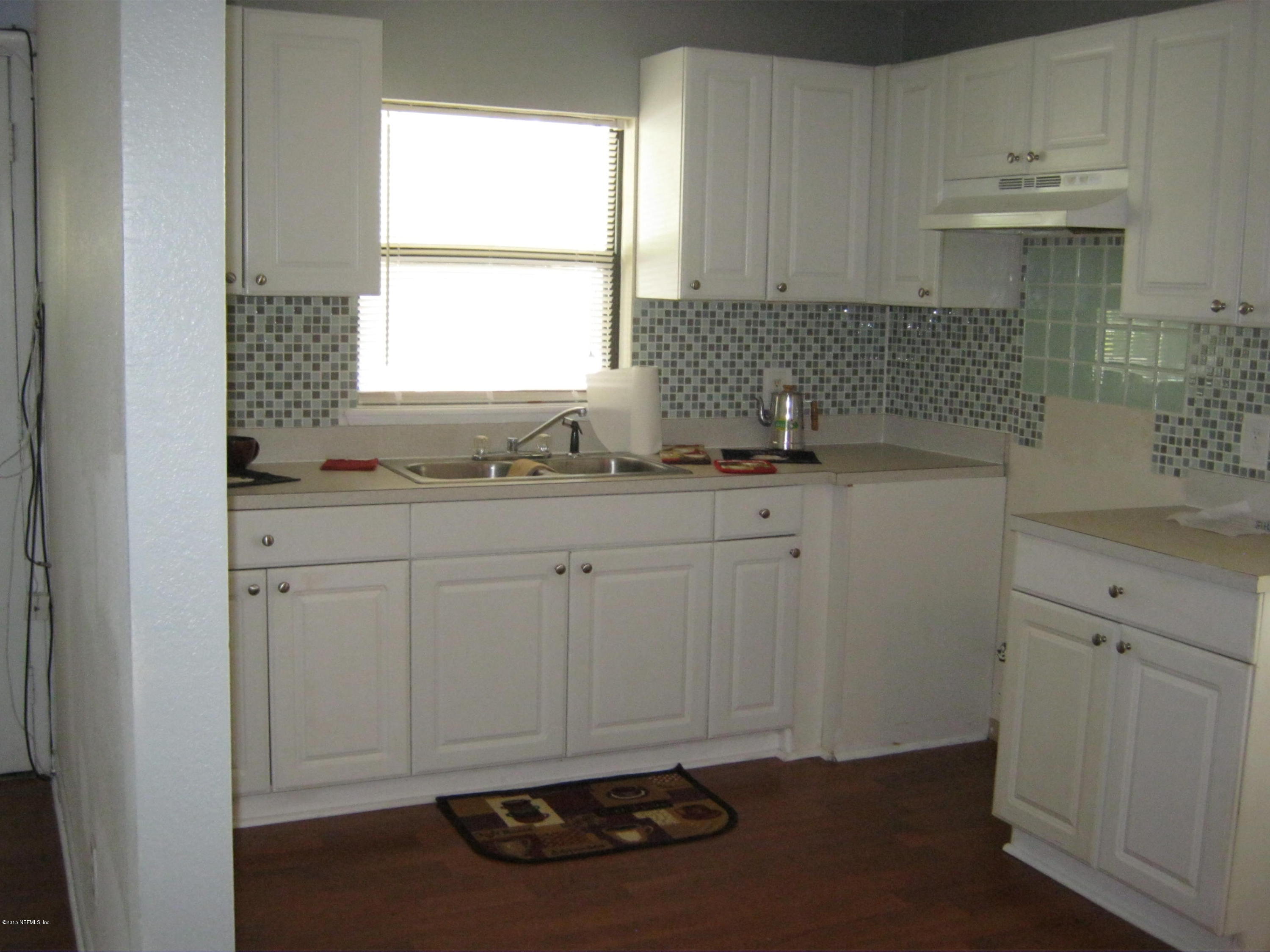 94 Dutton Island Road West Atlantic Beach, FL 32233 - Photo 7 of 16 Kitchen view one