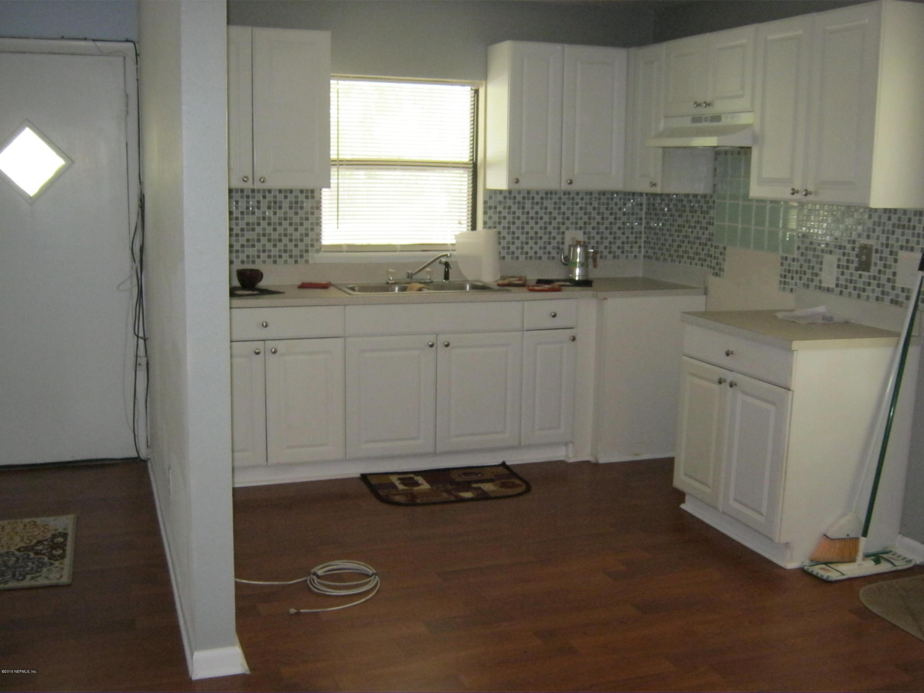 94 Dutton Island Road West Atlantic Beach, FL 32233 - Photo 8 of 16 Kitchen View 2
