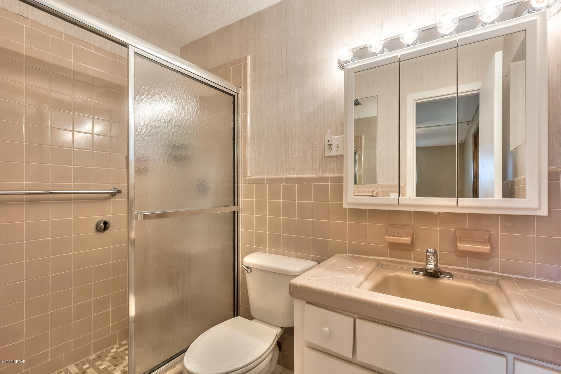 1028 Cherokee Ranch Road Holly Hill, FL 32117 - Photo 21 of 34 Master Bath