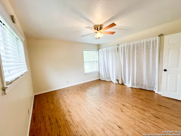 $1,600 | 113 Lake Forrest Drive, Seguin, TX 78155